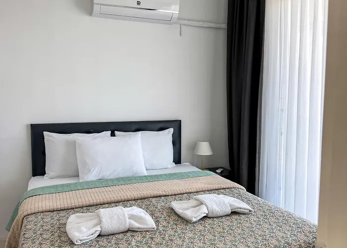 Ayshira Aparts-b Kemer